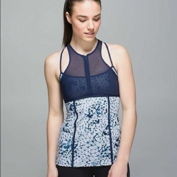 Lululemon Womens Pedal Pace Zip Up Shelf Bra TankLuxtreme Mesh Navy Size 4 EUC - Picture 1 of 5